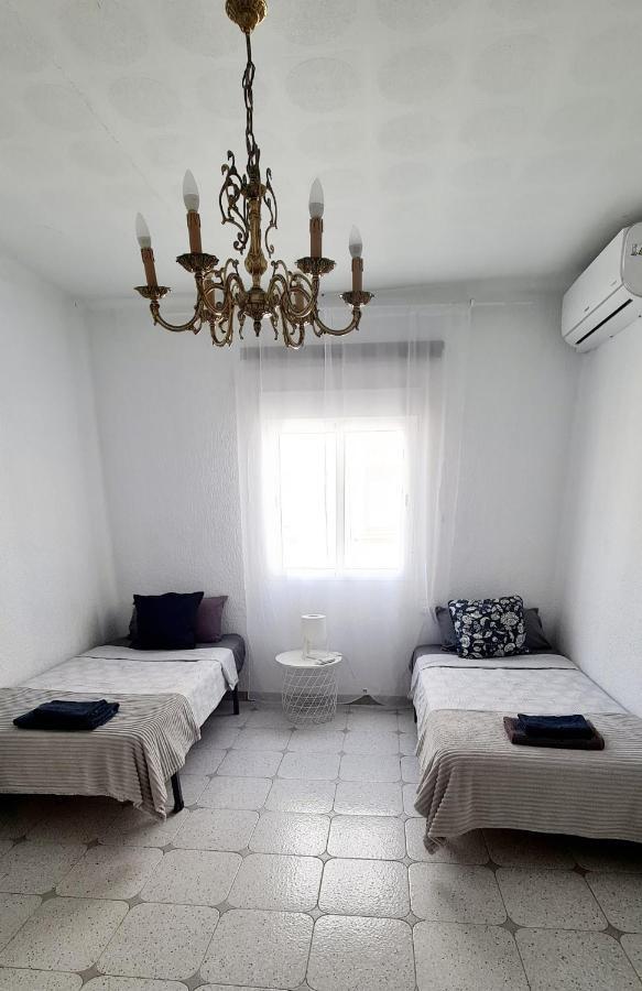 ולנסיה Holiday&Vacations Apartment On The Beach מראה חיצוני תמונה